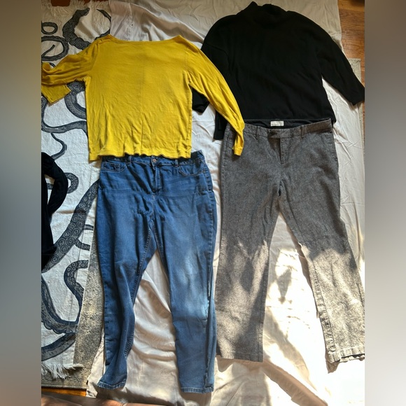 Size XL bundle - Picture 3 of 5